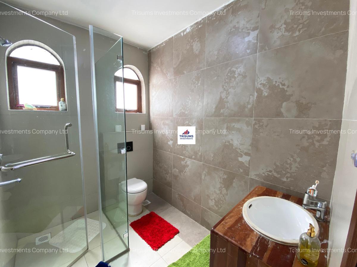 4 Bed Villa with En Suite in Loresho - 13