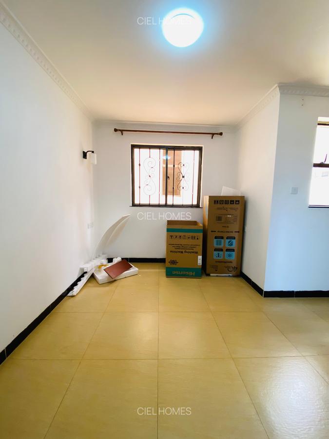 5 Bed Villa with Staff Quarters at Chalbi Drive - 8