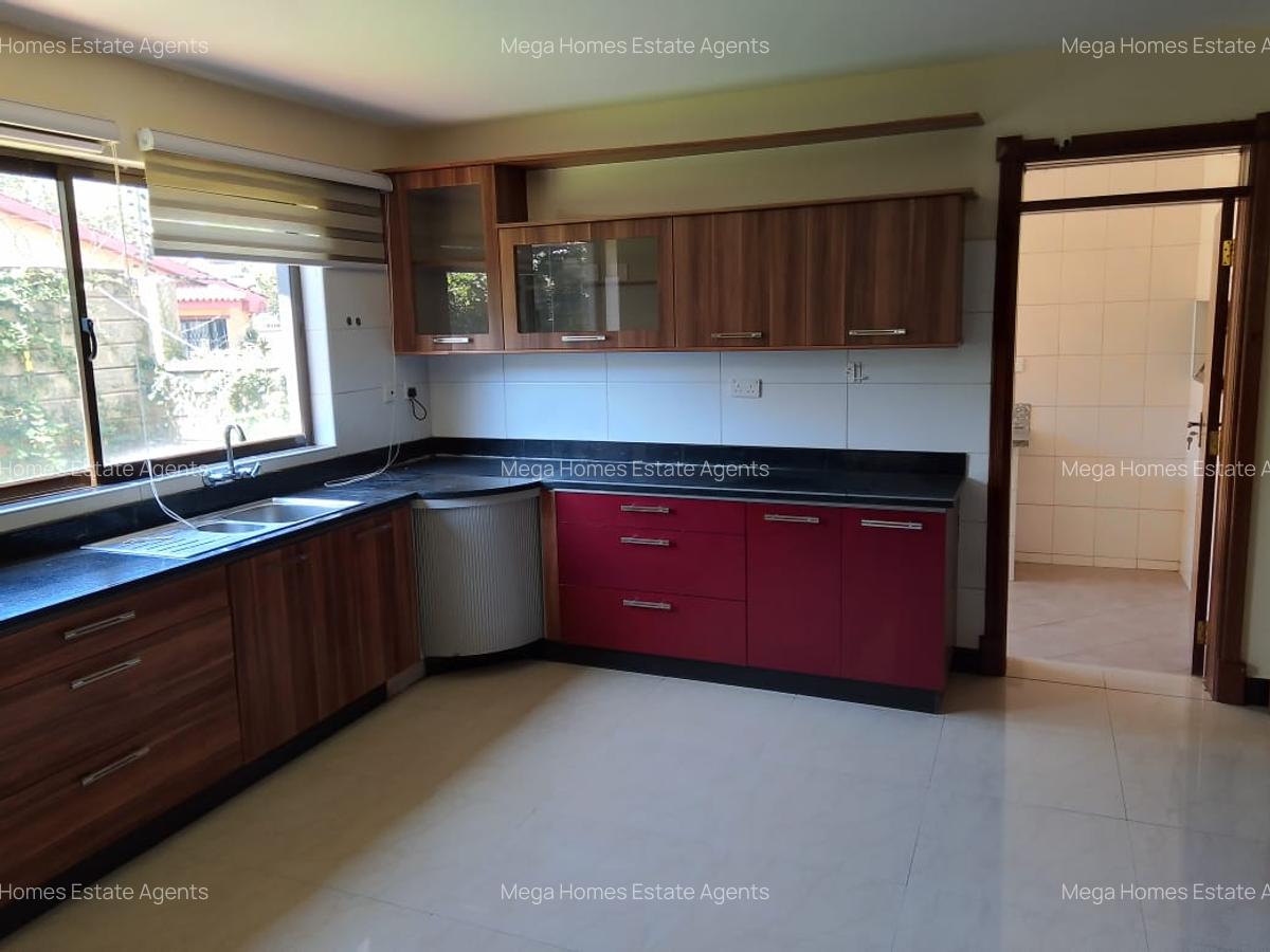 4 Bed Townhouse with En Suite in Runda - 5