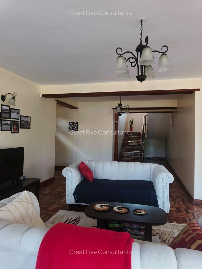 5 Bed Villa with En Suite in Runda - 4