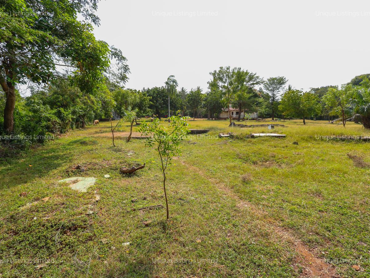 2.5 ac Land in Shanzu - 2