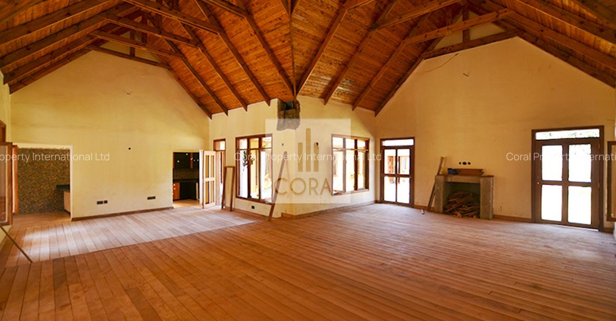 6 Bed House in Ridgeways - 4