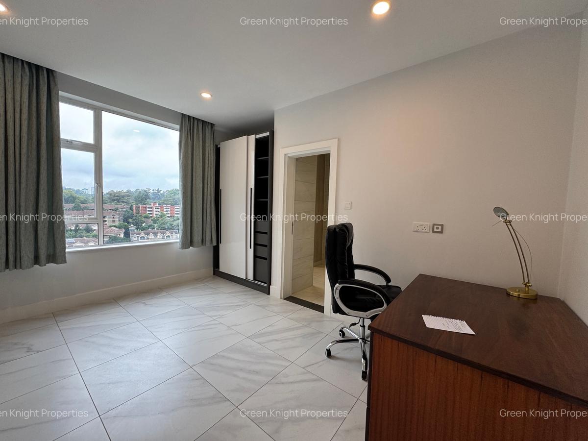 Serviced 2 Bed Apartment with En Suite in Westlands Area - 16