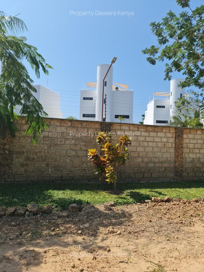 Residential Land at Beach Road - 4