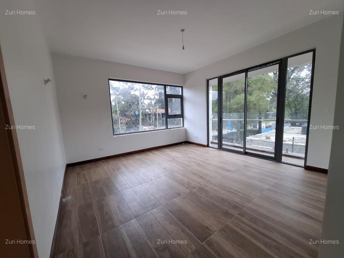 6 Bed Townhouse with En Suite in Lavington - 15