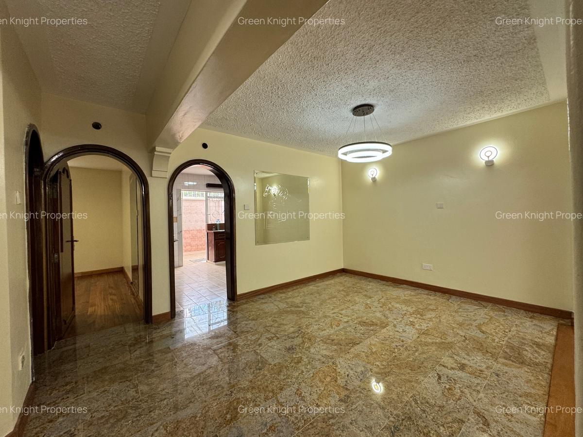 4 Bed Townhouse with En Suite in Kilimani - 15