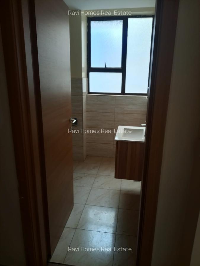 3 Bed Apartment with En Suite in Kilimani - 20
