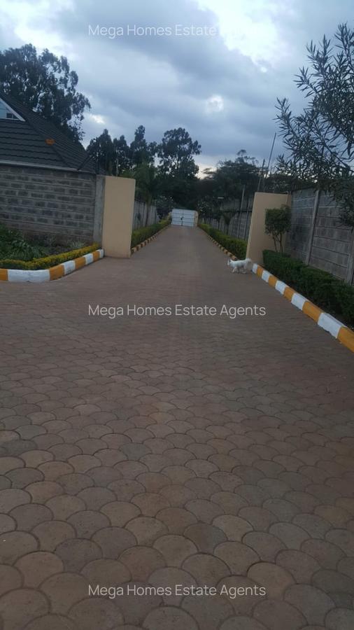 5 Bed House with En Suite in Garden Estate - 7