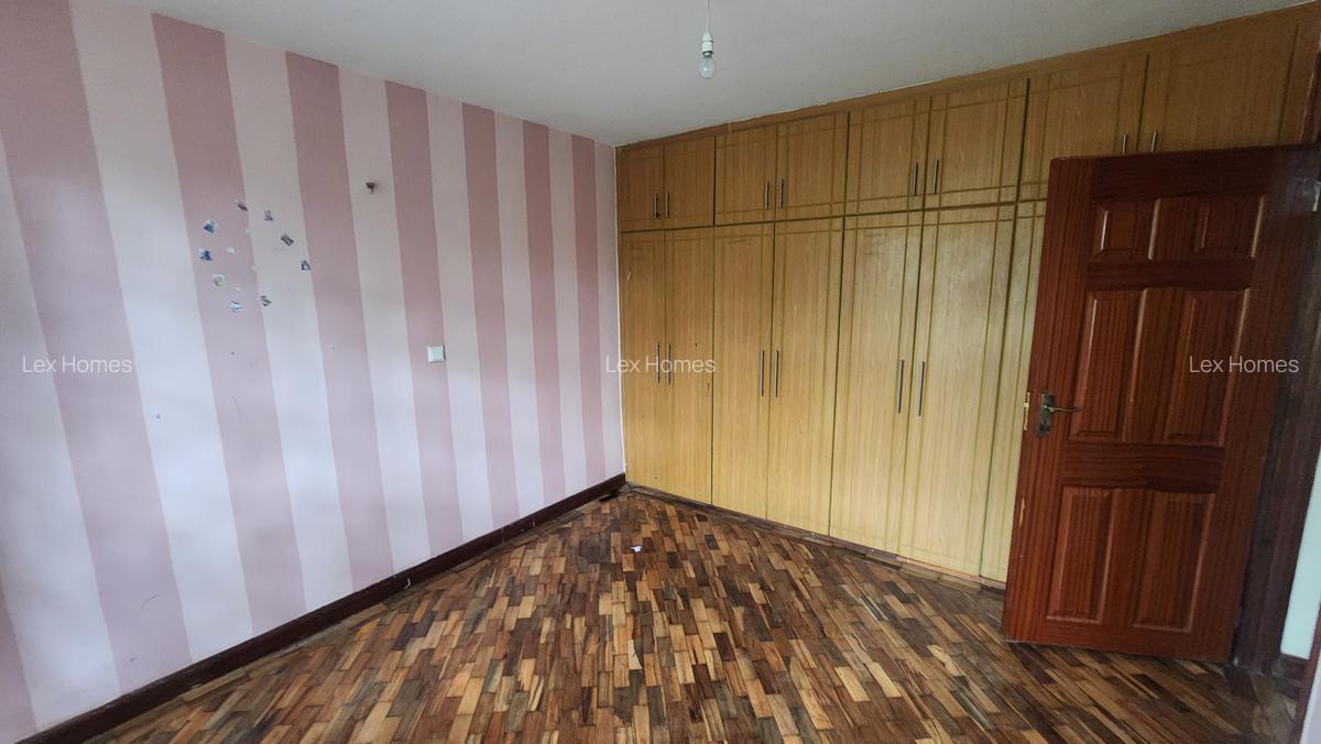 4 Bed House with En Suite at Rimpa - 16