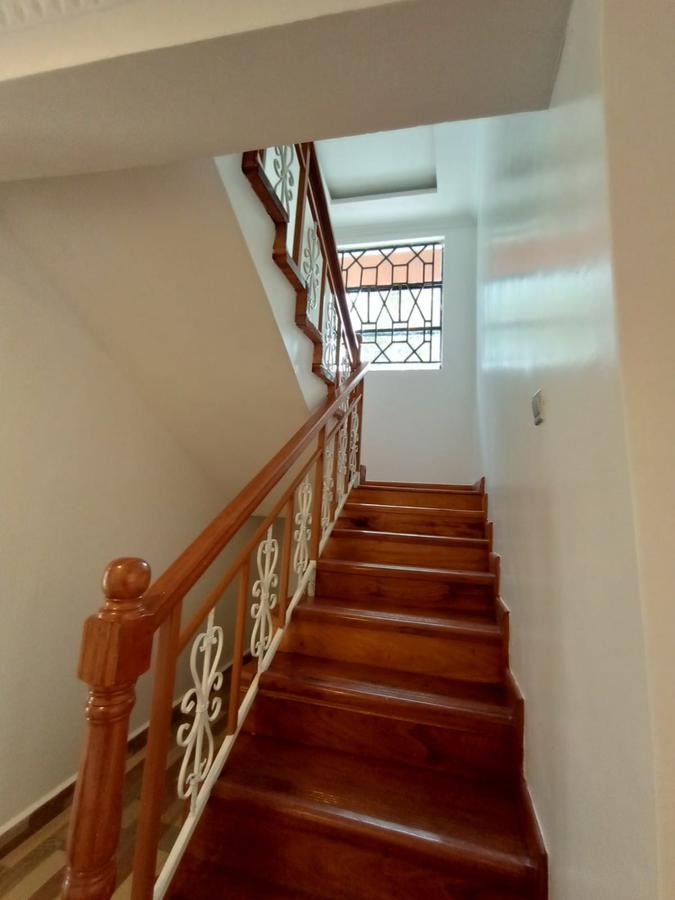 4 Bed Townhouse with En Suite in Karen - 9