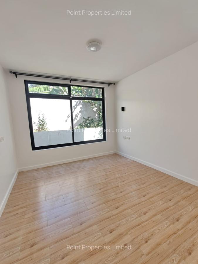 3 Bed Townhouse with En Suite in Karen - 11