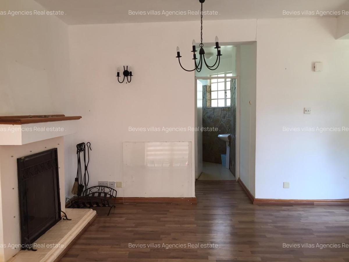 3 Bed House with En Suite at Runda - 16