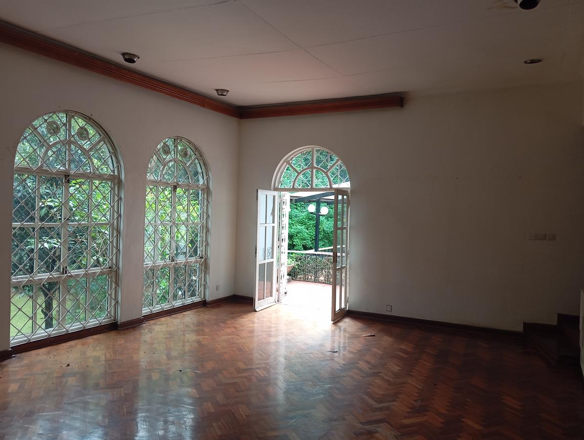 3 Bed House with En Suite at Limury Road - 4