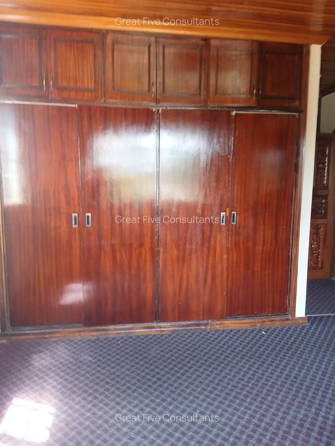 4 Bed Villa with En Suite in Runda - 6