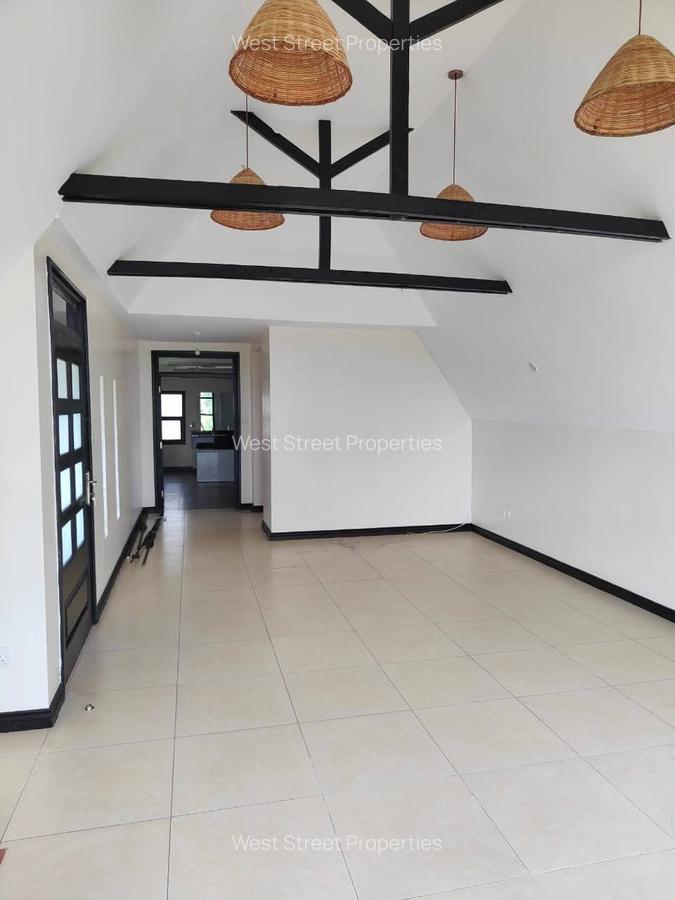 5 Bed Villa with En Suite at Karen - 8