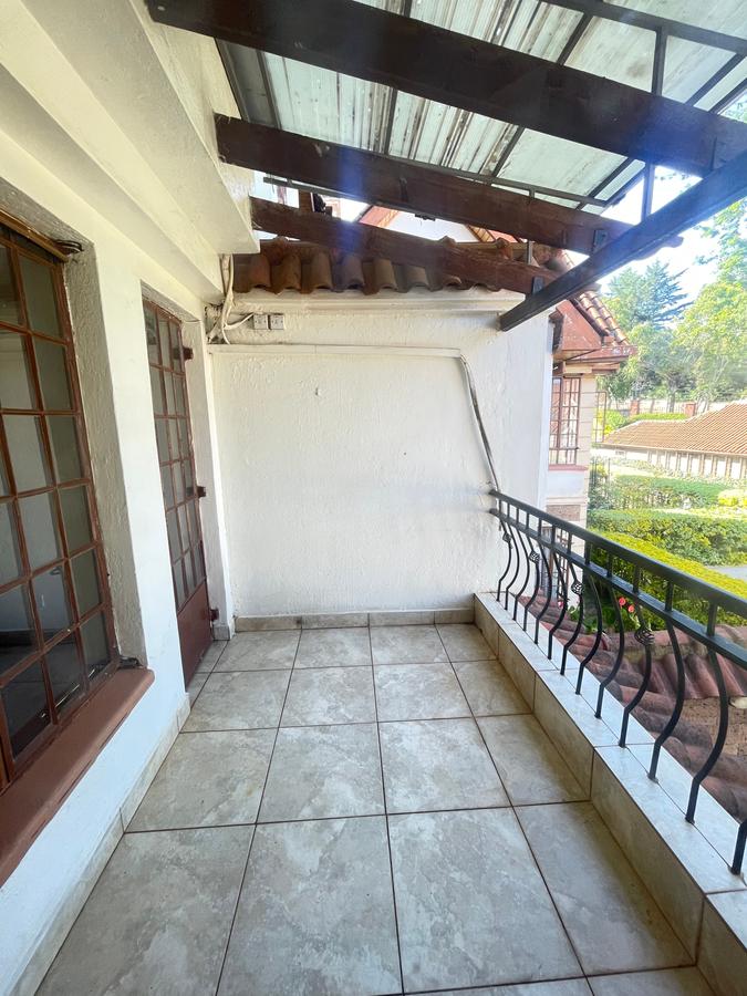 5 Bed Townhouse with En Suite in Lavington - 10