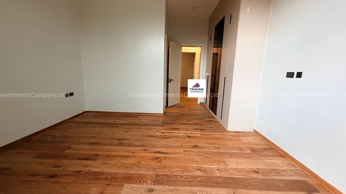 4 Bed House with En Suite in Runda - 7