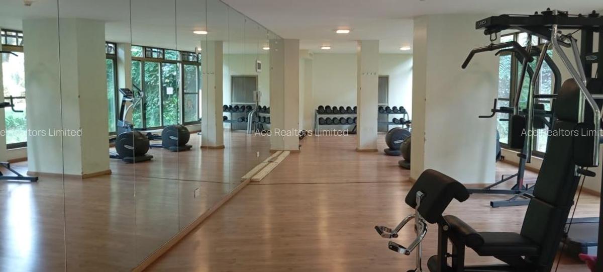 3 Bed Apartment with En Suite at 6Th Parklands - 17