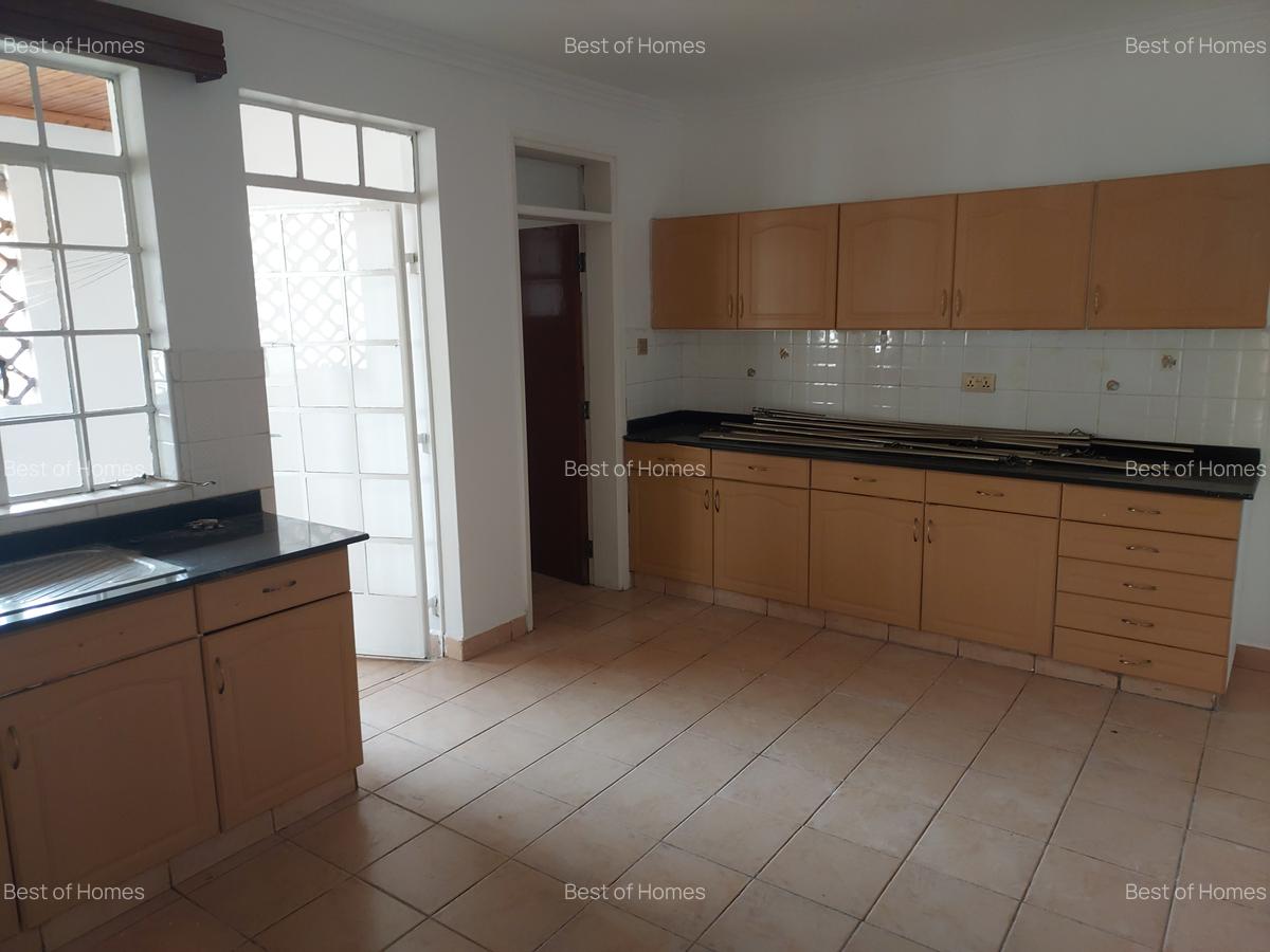 3 Bed Apartment with En Suite in Kileleshwa - 4