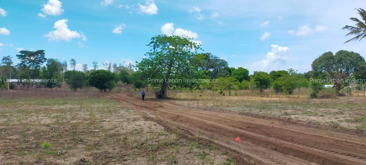 Land in Mtwapa - 10