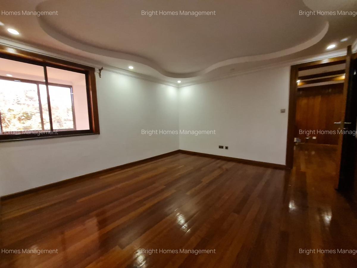 9 Bed Villa with En Suite in Westlands Area - 19