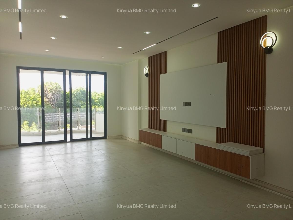 Serviced 2 Bed Apartment with En Suite in Nyali Area - 1