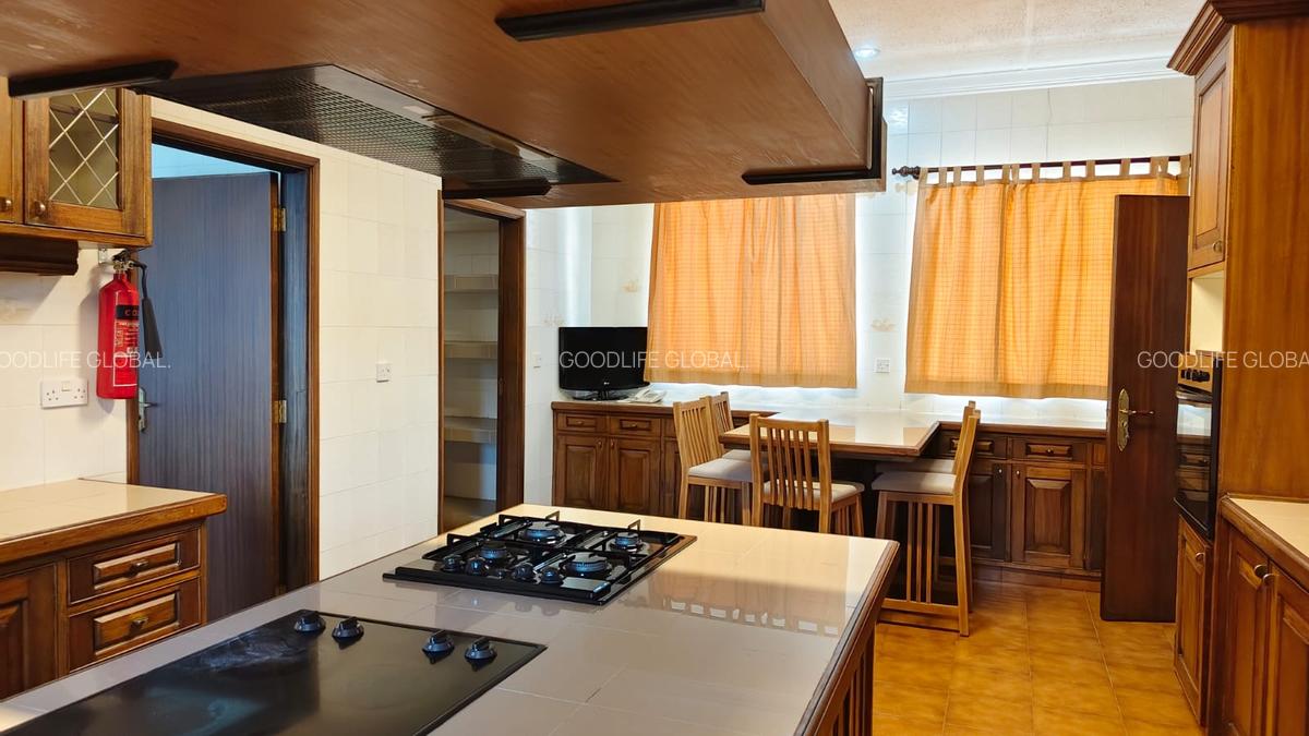 3 Bed House with En Suite at Peponi Road - 10