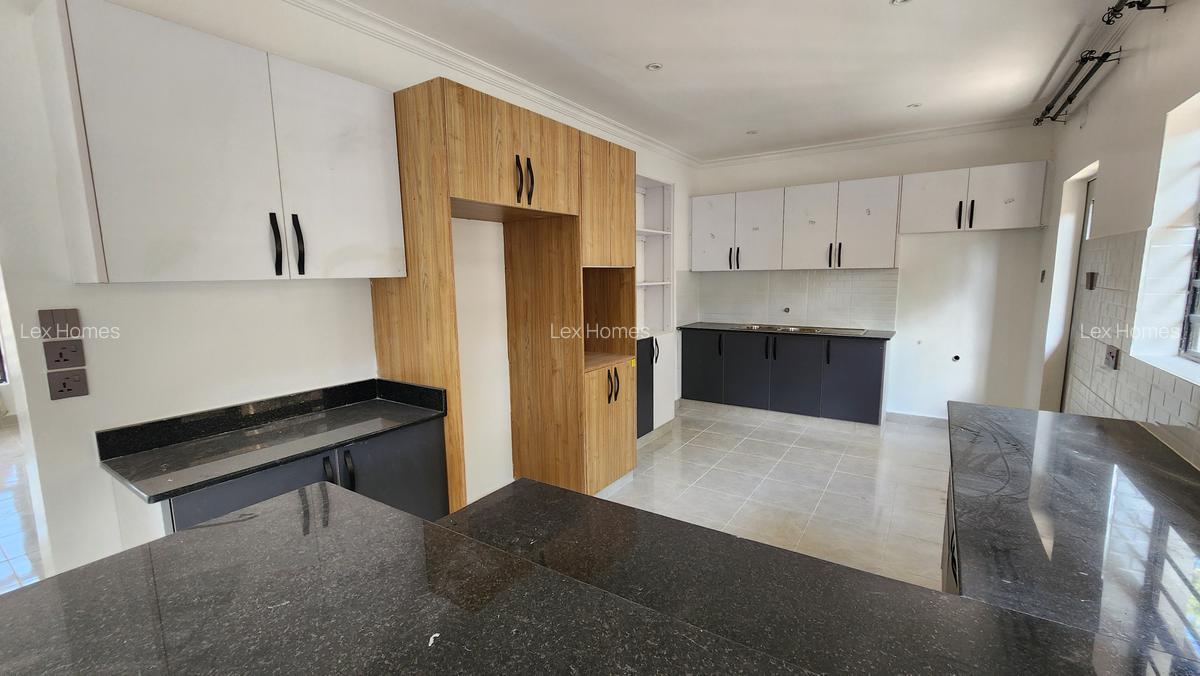 3 Bed House with En Suite at Forest Line Road - 8