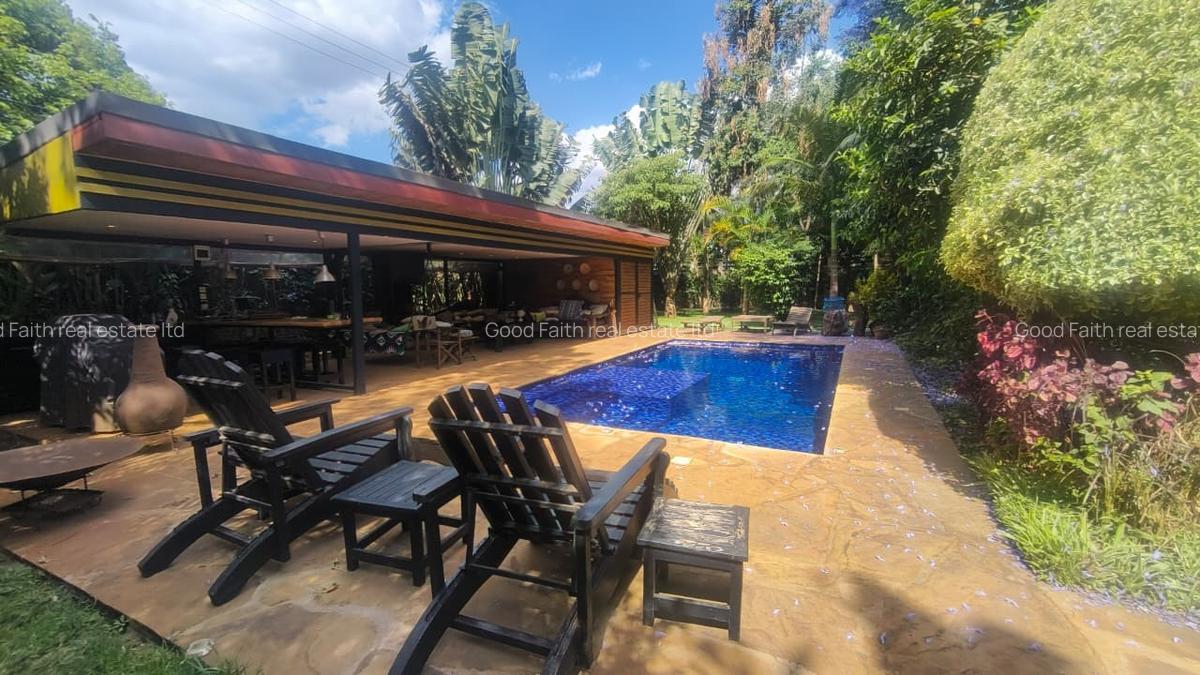 5 Bed House with En Suite in Runda - 3