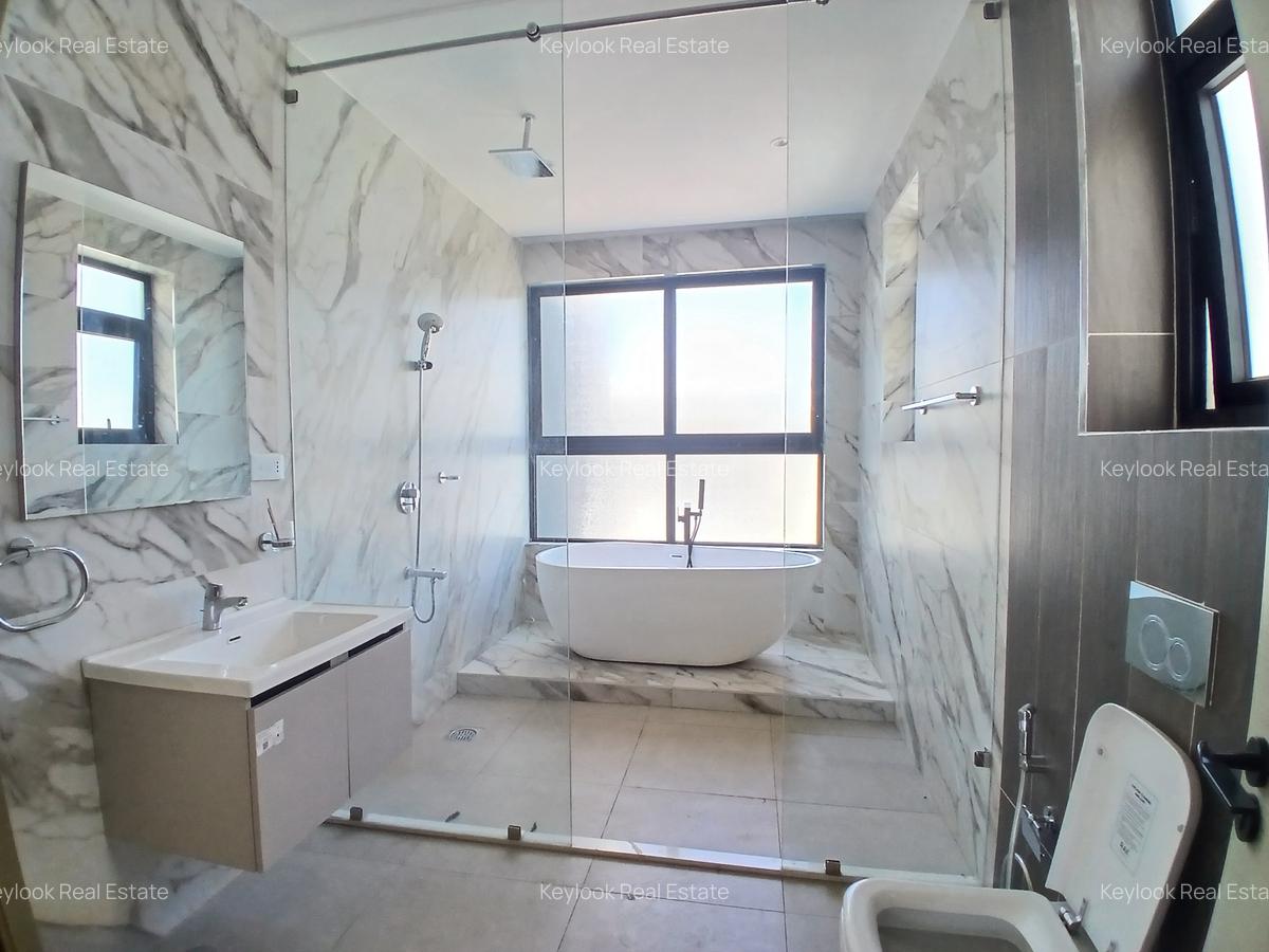 4 Bed Townhouse with En Suite at Lavington Green - 13