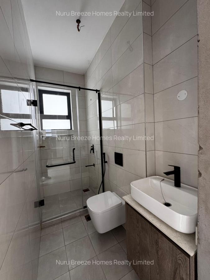 2 Bed Apartment with En Suite in Brookside - 5