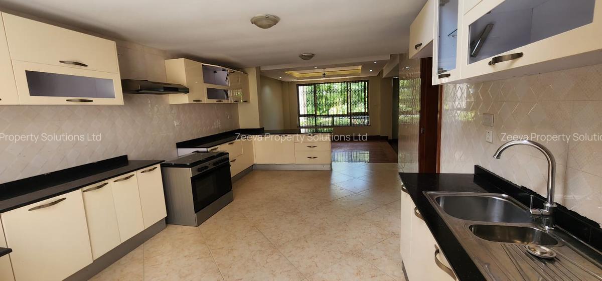 5 Bed Villa with En Suite in Lavington - 7
