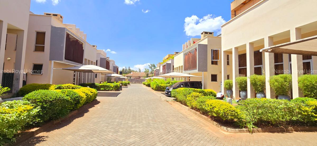 5 Bed Townhouse with En Suite at Muthangari Road - 6