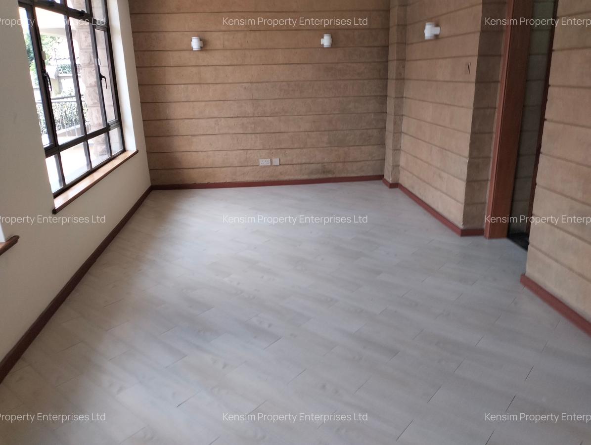 5 Bed Townhouse with En Suite in Lavington - 14