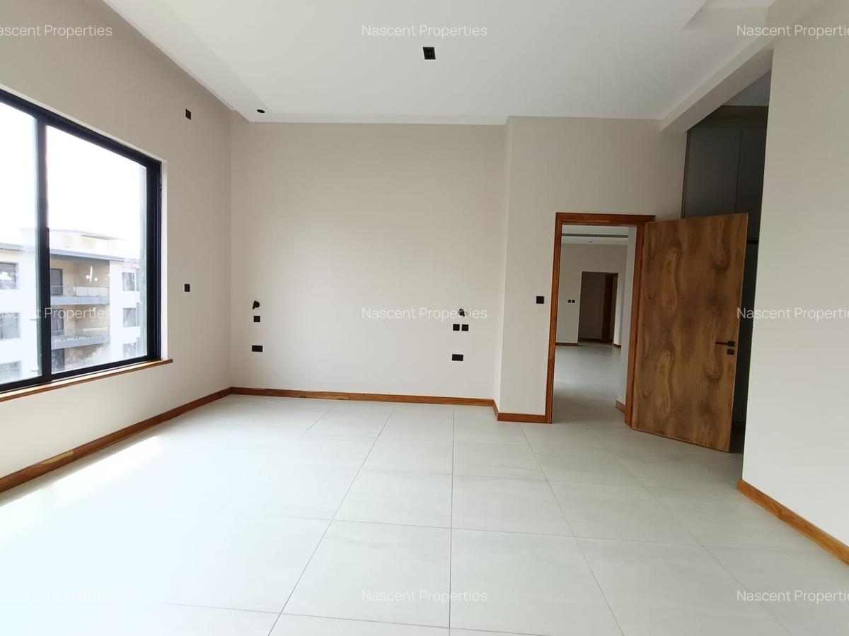 4 Bed House with En Suite in Loresho - 4