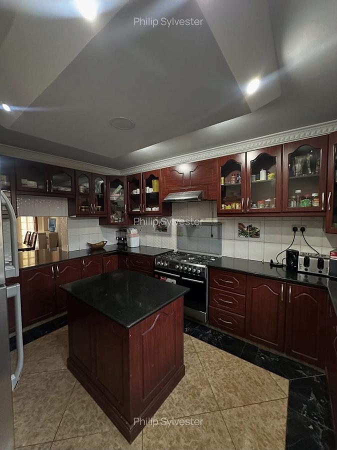6 Bed Townhouse with En Suite at Dog Unit Road - 5