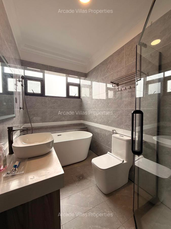 3 Bed Apartment with En Suite in Kileleshwa - 5