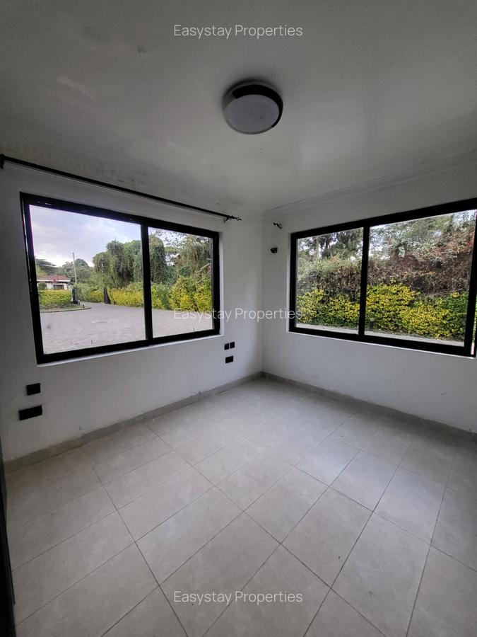 3 Bed House with En Suite in Runda - 2