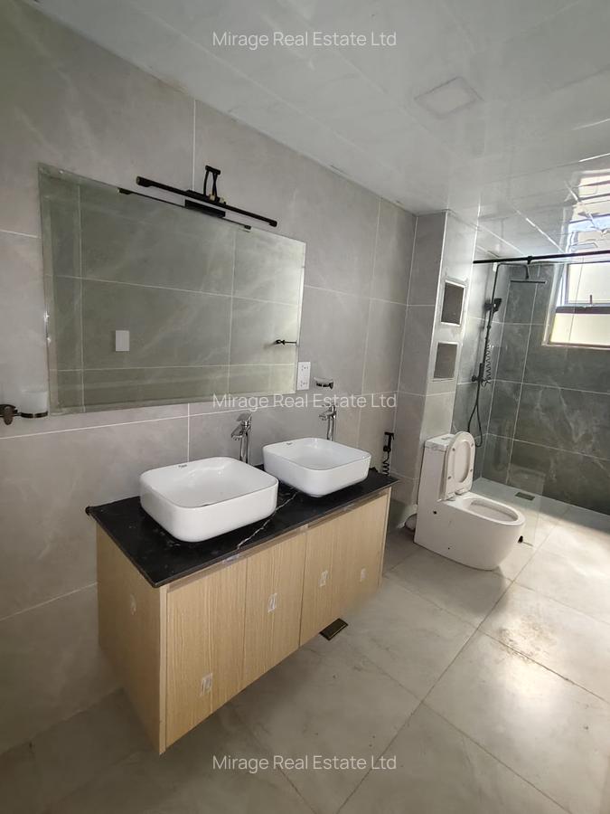 3 Bed Apartment with Borehole in Parklands - 3