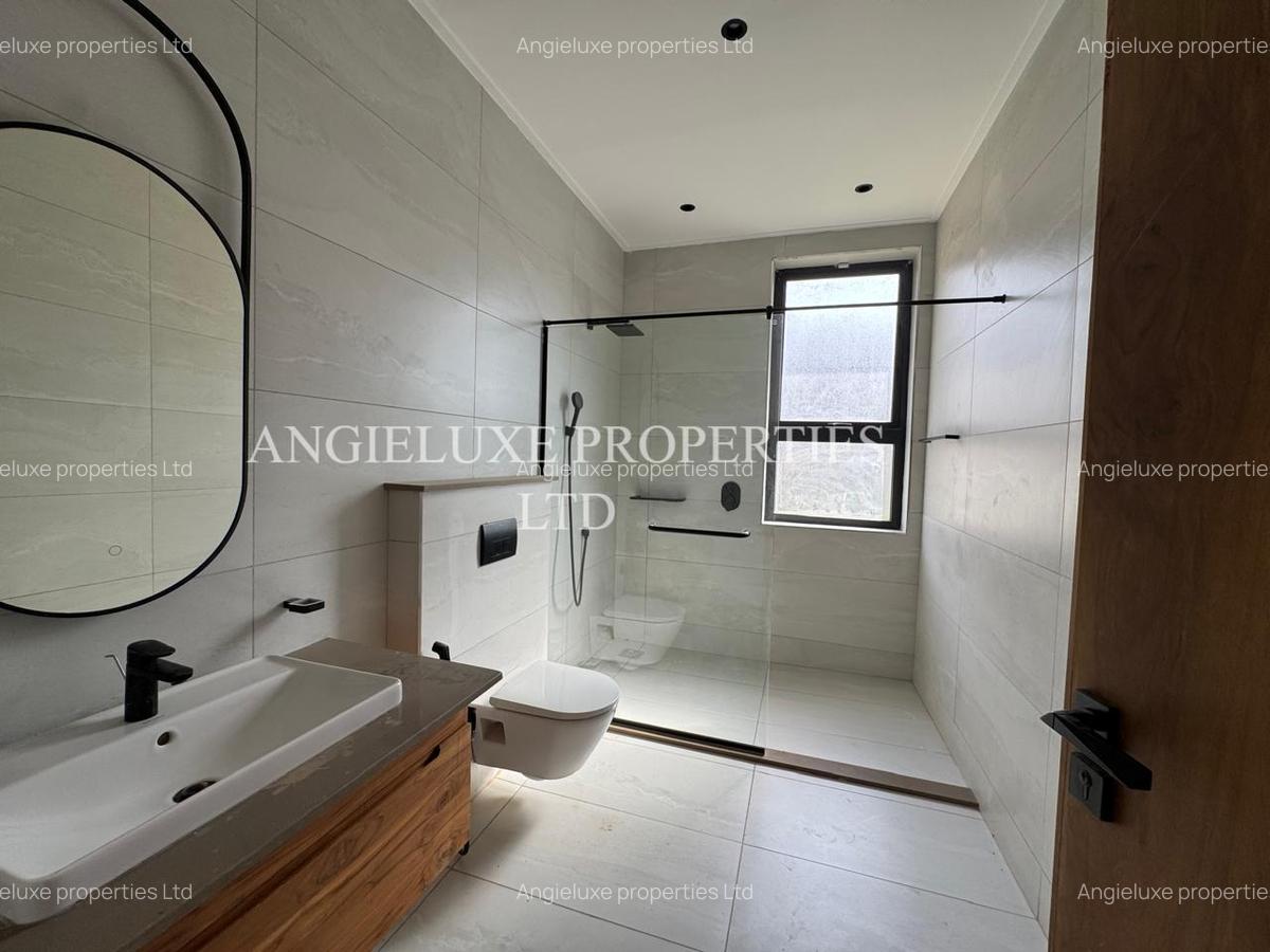 4 Bed Townhouse with En Suite at Loresho - 17
