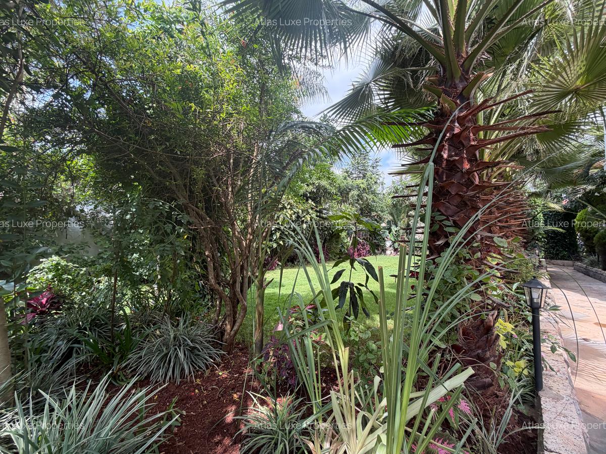 6 Bed House with En Suite at Old Runda - 14