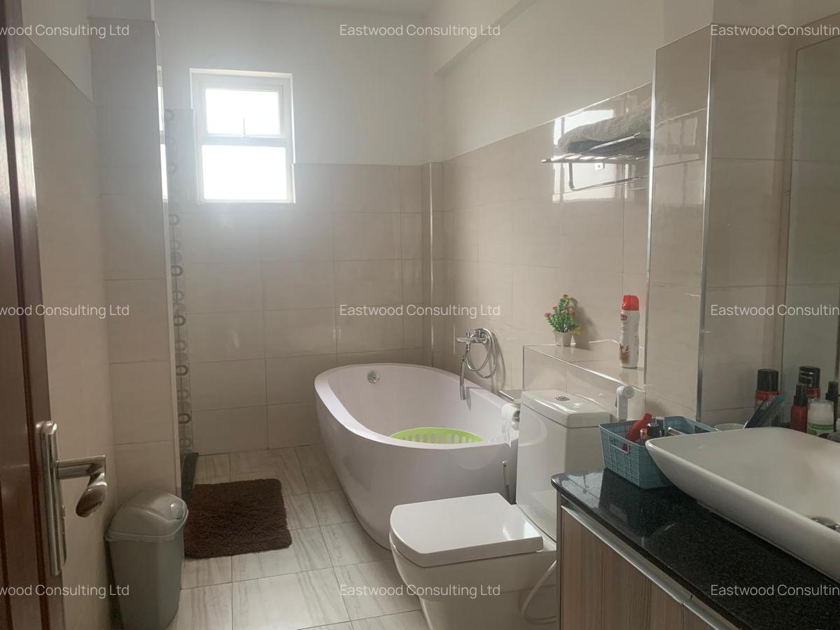 3 Bed Apartment with En Suite in Parklands - 11