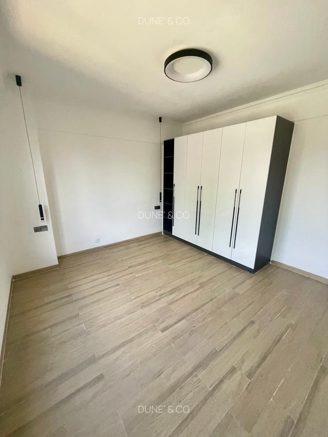 Serviced 2 Bed Apartment with En Suite in Westlands Area - 17