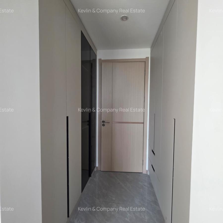 3 Bed Apartment with En Suite in Riverside - 9