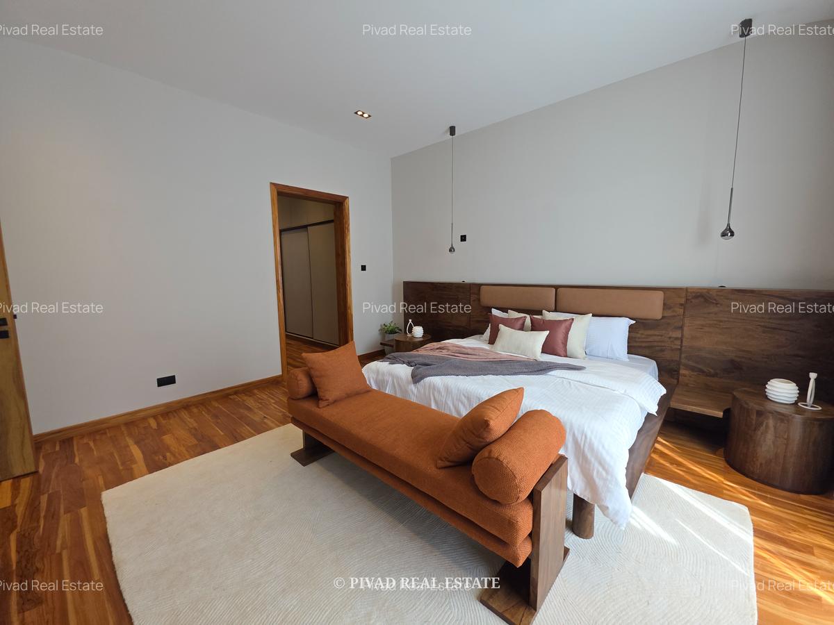 4 Bed Townhouse with Swimming Pool in Loresho - 10