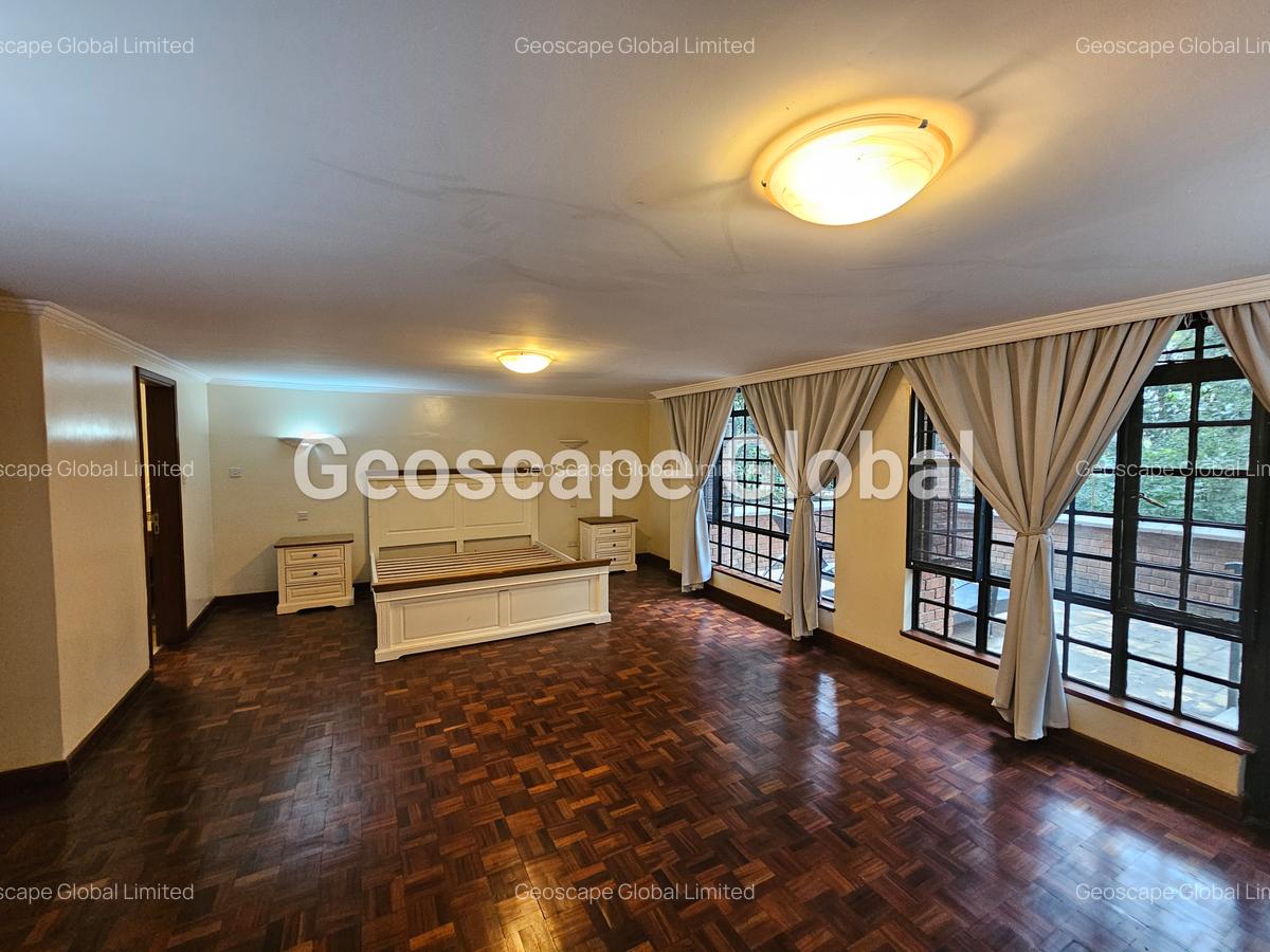 Furnished 3 Bed Apartment with En Suite in Riverside - 8