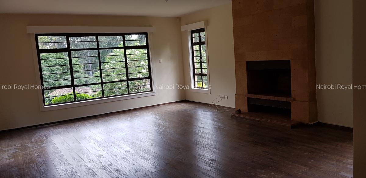 4 Bed Townhouse with En Suite at Rosslyn Lone Tree Road 55 - 19