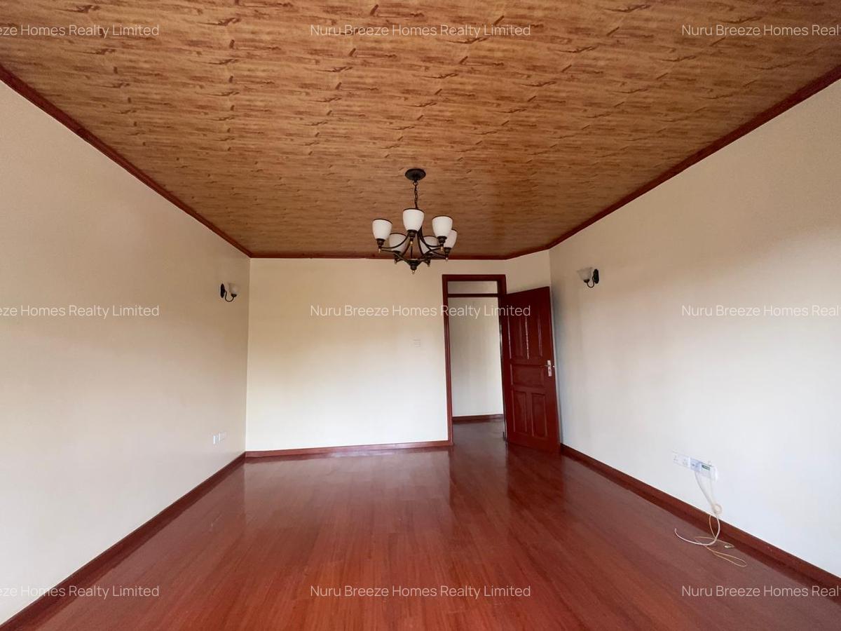 6 Bed House with En Suite in Runda - 12