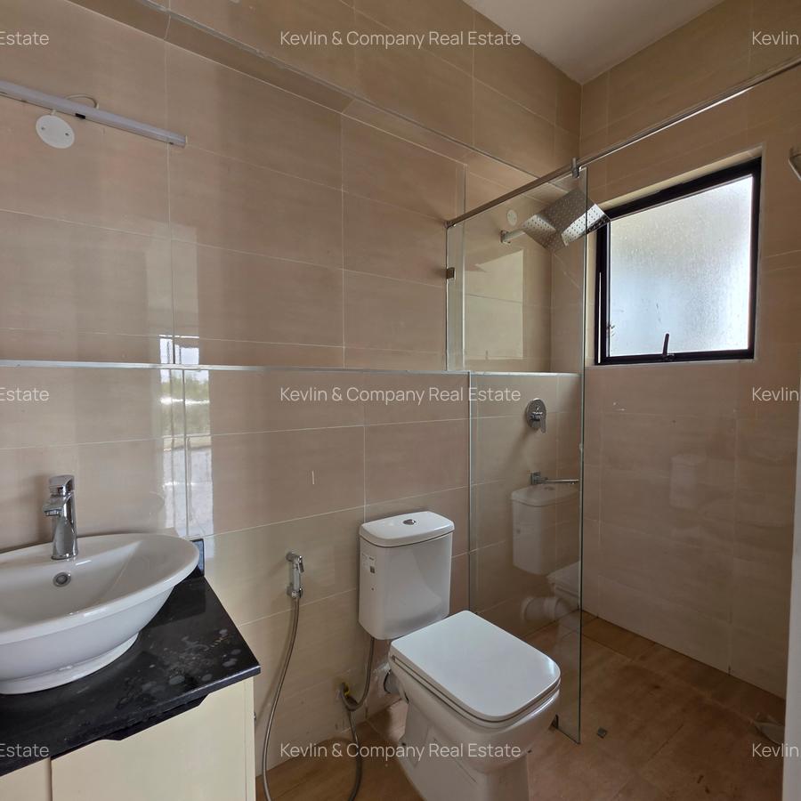 3 Bed Apartment with En Suite in General Mathenge - 12