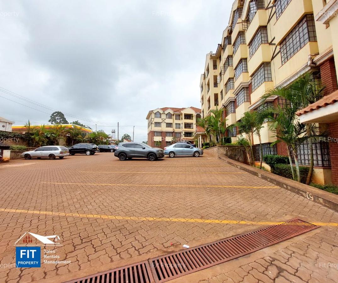 3 Bed Apartment with En Suite in Westlands Area - 1
